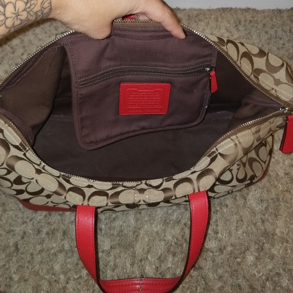 Purse - Picture 2 of 2